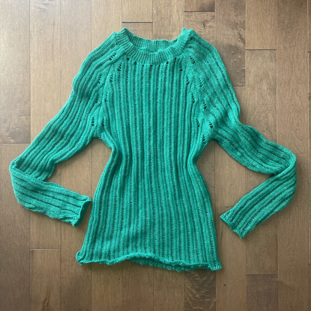 Green cozy sweater